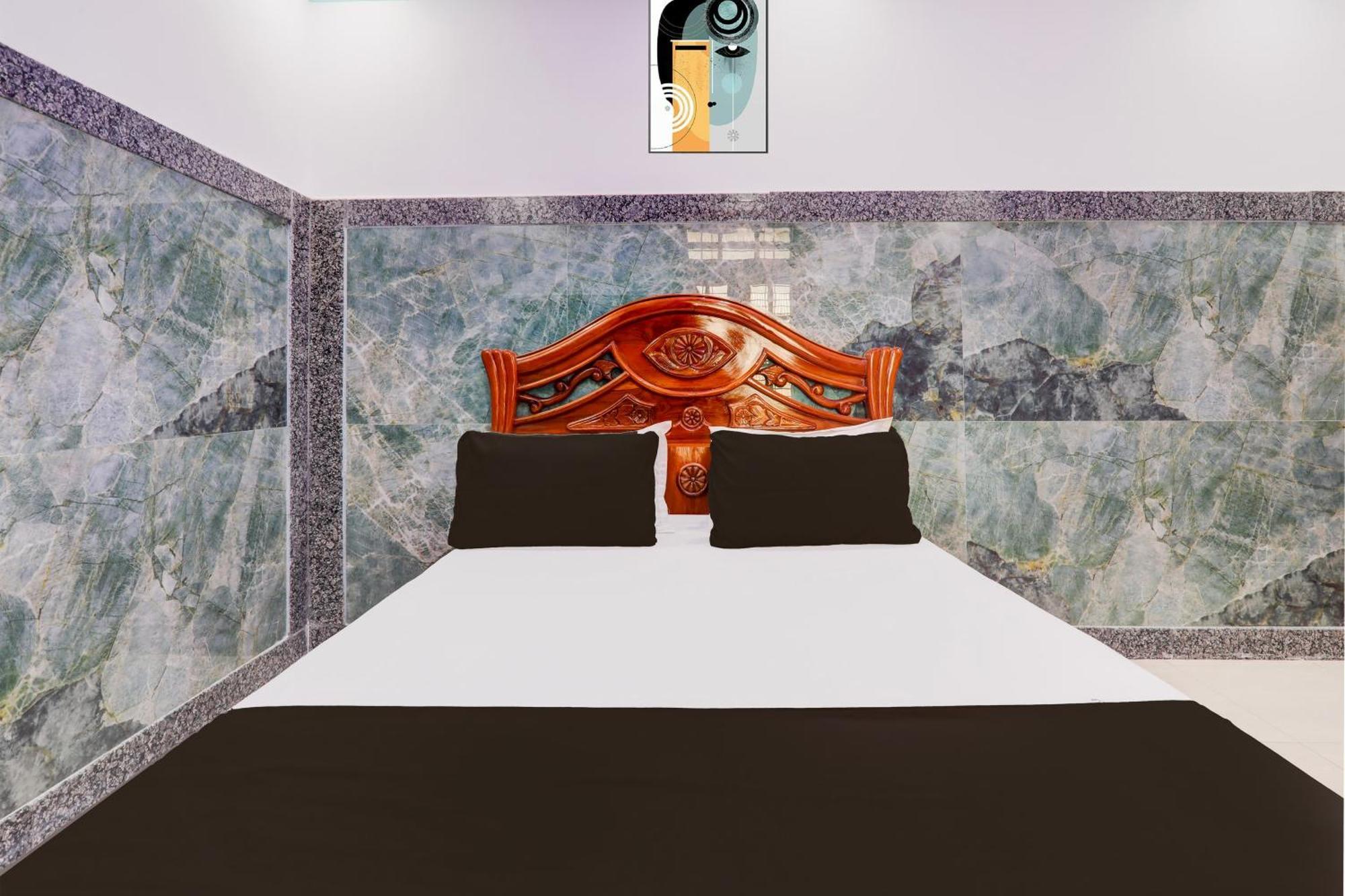 Hotel O Aman Sagar Goshainganj Exterior photo